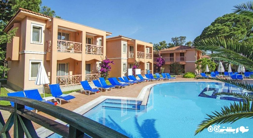 استخر روباز هتل کاستور کلاب هالیدی ویلیج 